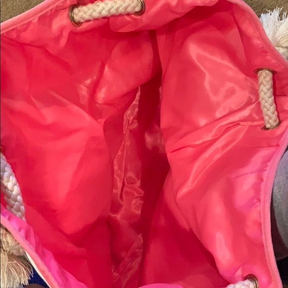 Victoria’s Secret Beach Bag - Picture 4 of 7